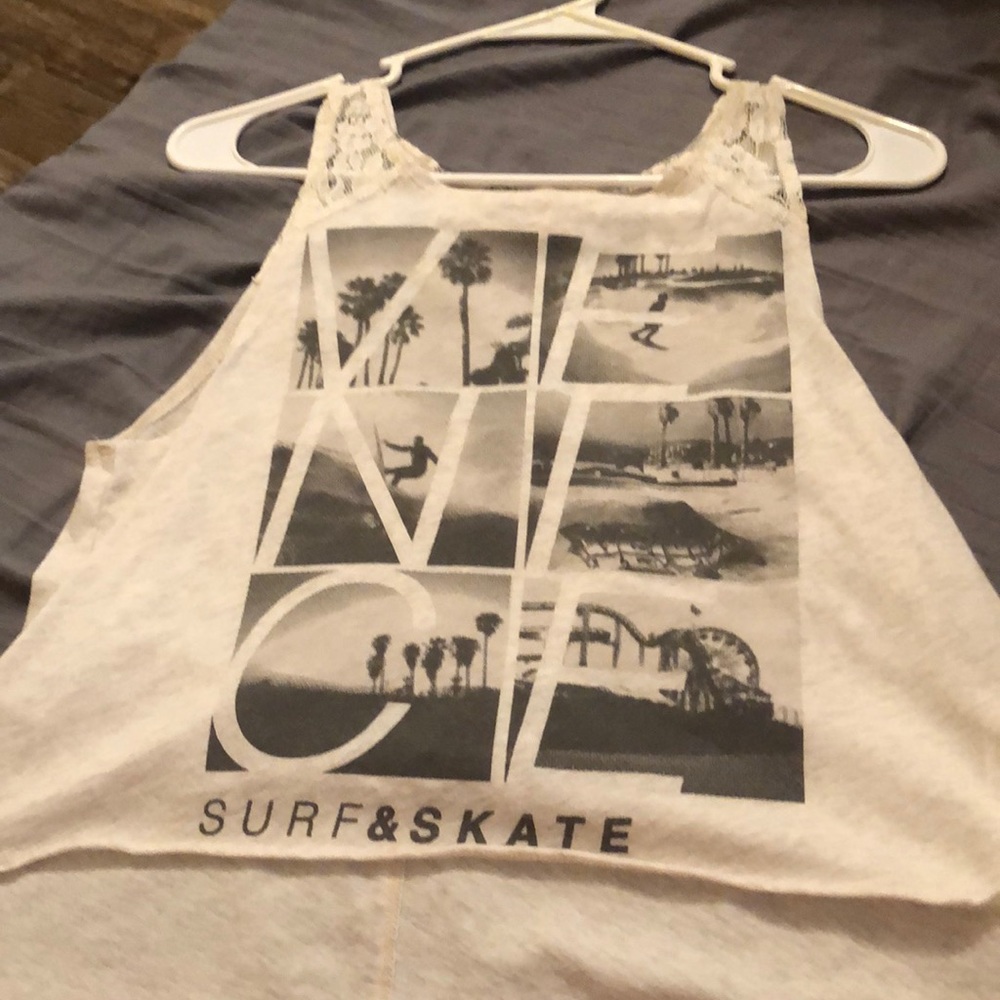 Hollister tank